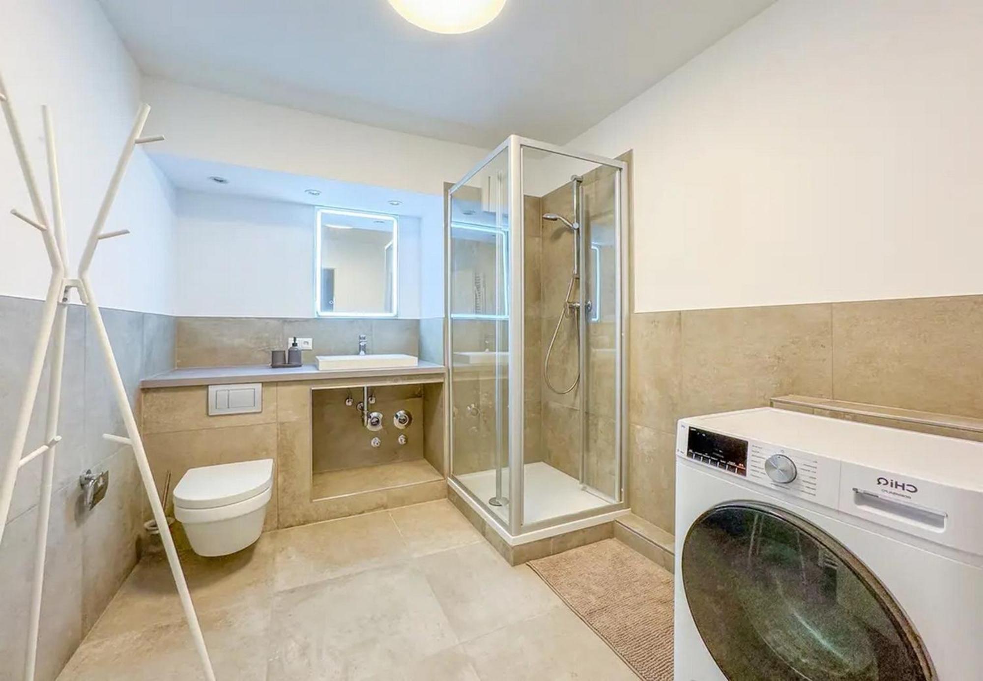 Apartment Neue 3-zimmer-wohnung - Hochwertig Moebliert, Zentral & Mit Balkon Dresden
