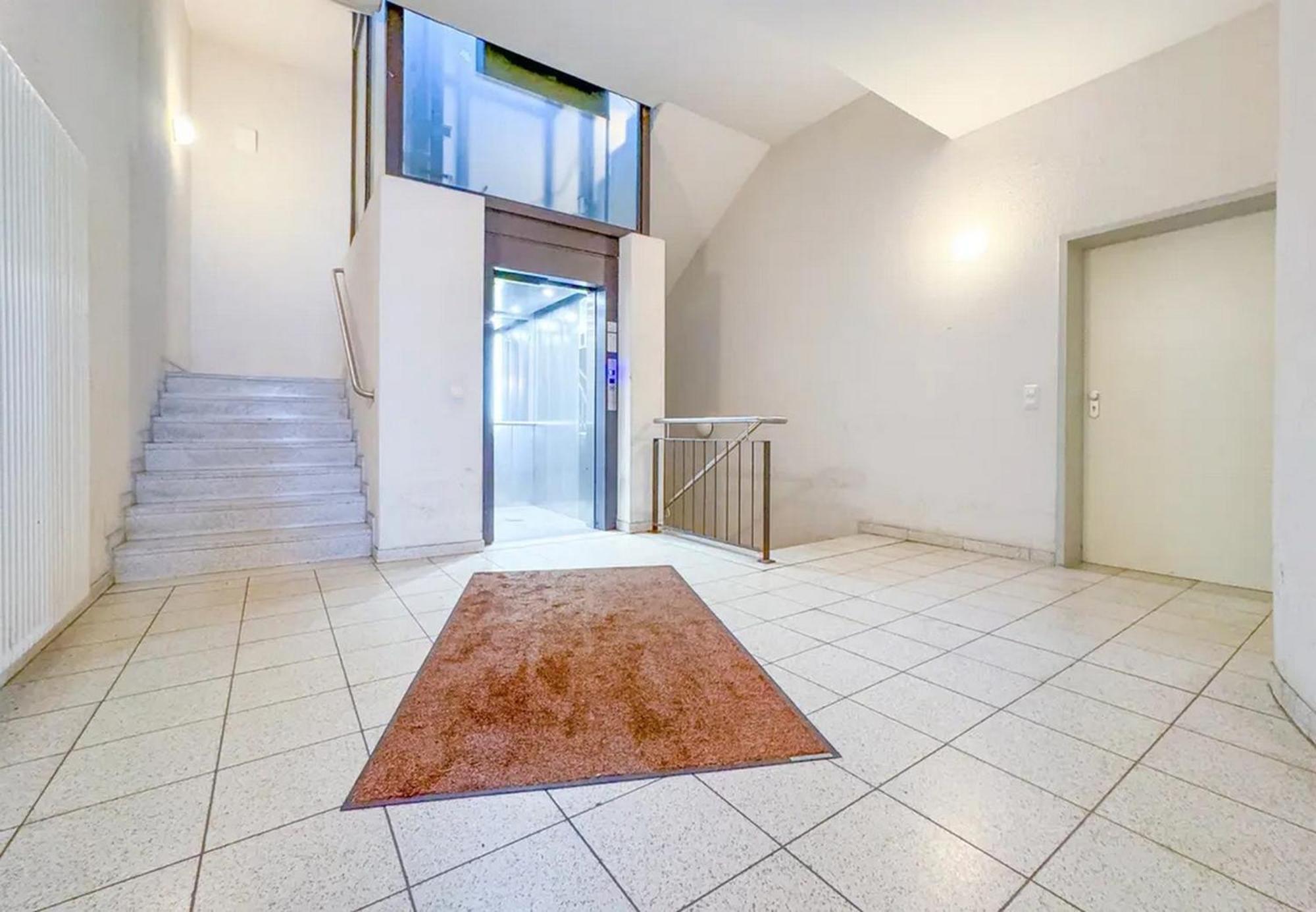 Neue 3-zimmer-wohnung - Hochwertig Moebliert, Zentral & Mit Balkon Apartment Dresden